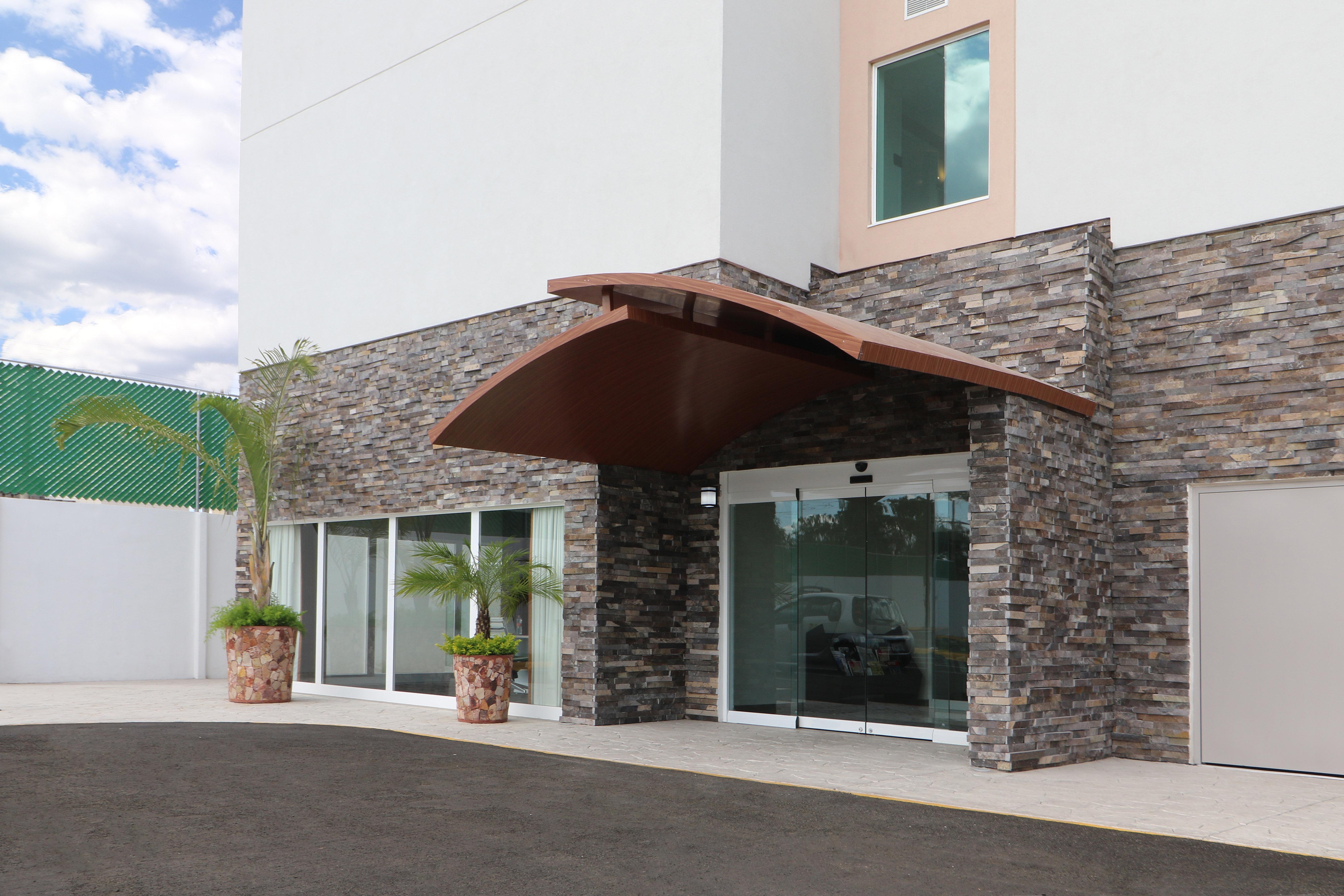 Candlewood Suites Celaya Celaya  Exterior photo